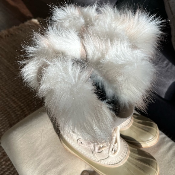 Sorrel Snow Boots - Picture 3 of 3